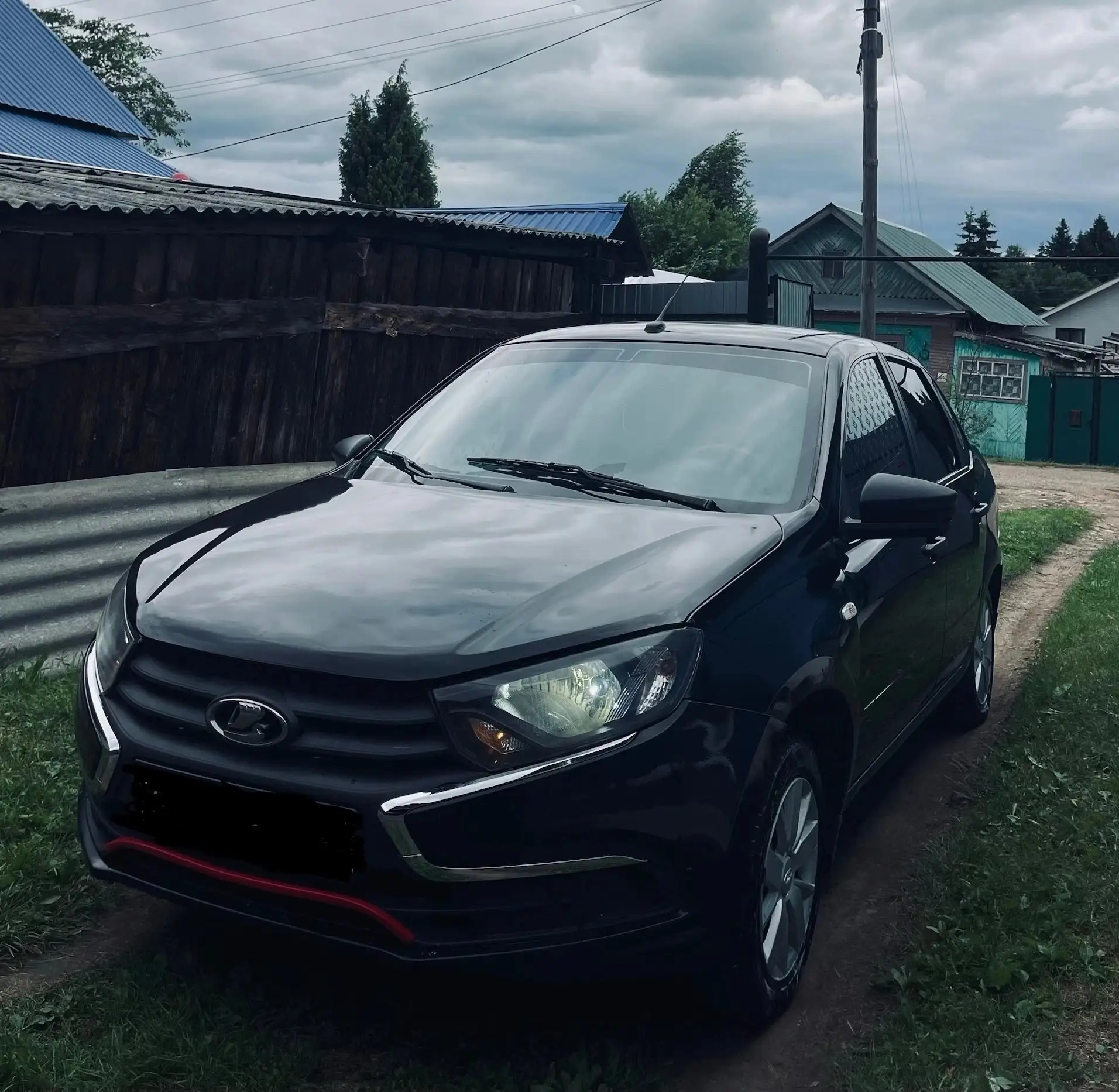 Продам черную гранту Fl
