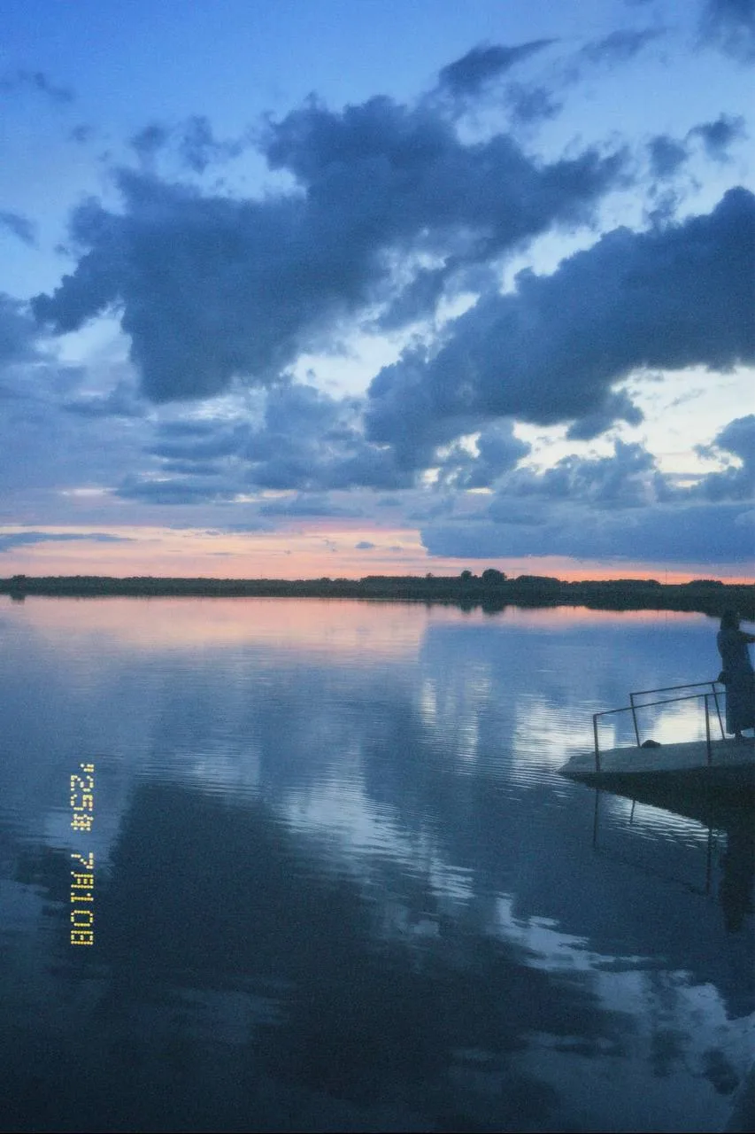 А вы уже нашли свои SUMMER COLOURS?

I took this photo when I was in Zavyalovo. My family and I go t
