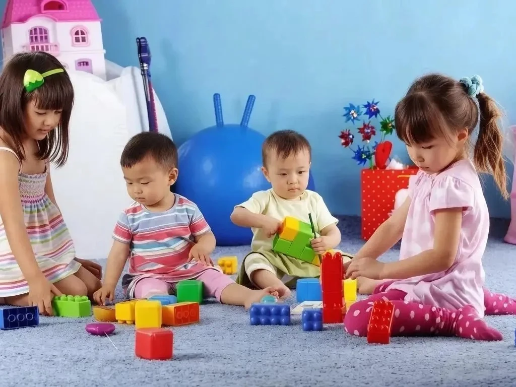 ТЕЛЕВИЗОР ИЛИ ИГРУШКИ, ВОТ В ЧЕМ ВОПРОС?