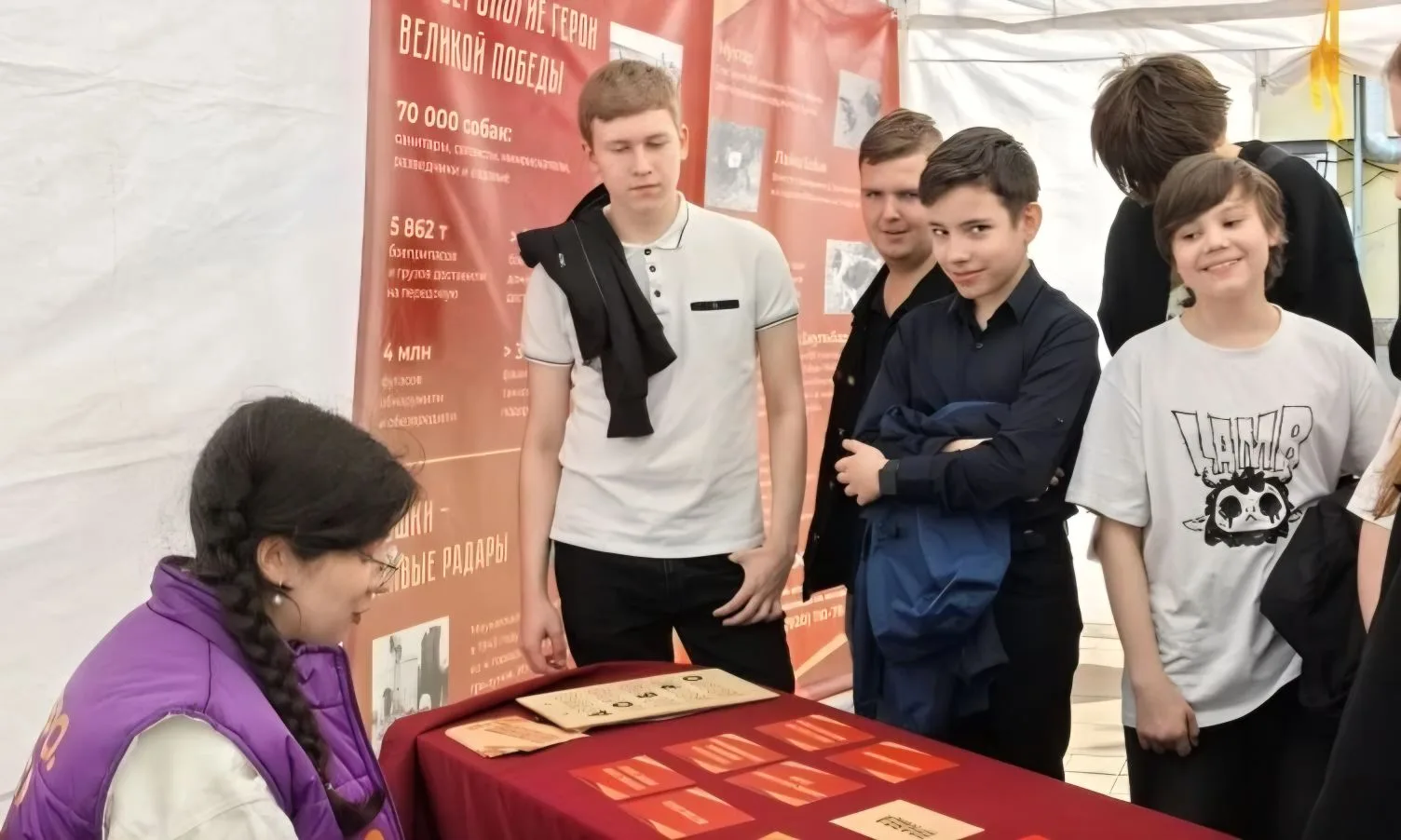 🇷🇺 7 мая— день, когда история ожила!  Наши ученики из школы № 31 вместе с советником директора по во