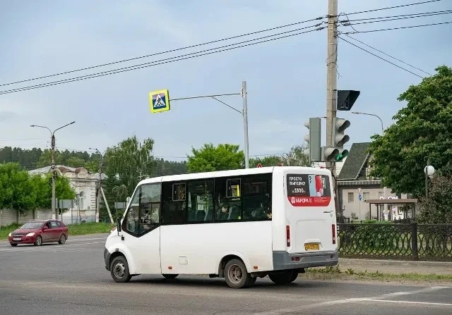 Добрый вечер. 05.09.2026 пассажиры на остановке ждали 9‑ю маршрутку с 15:50 до 16:30. Э...