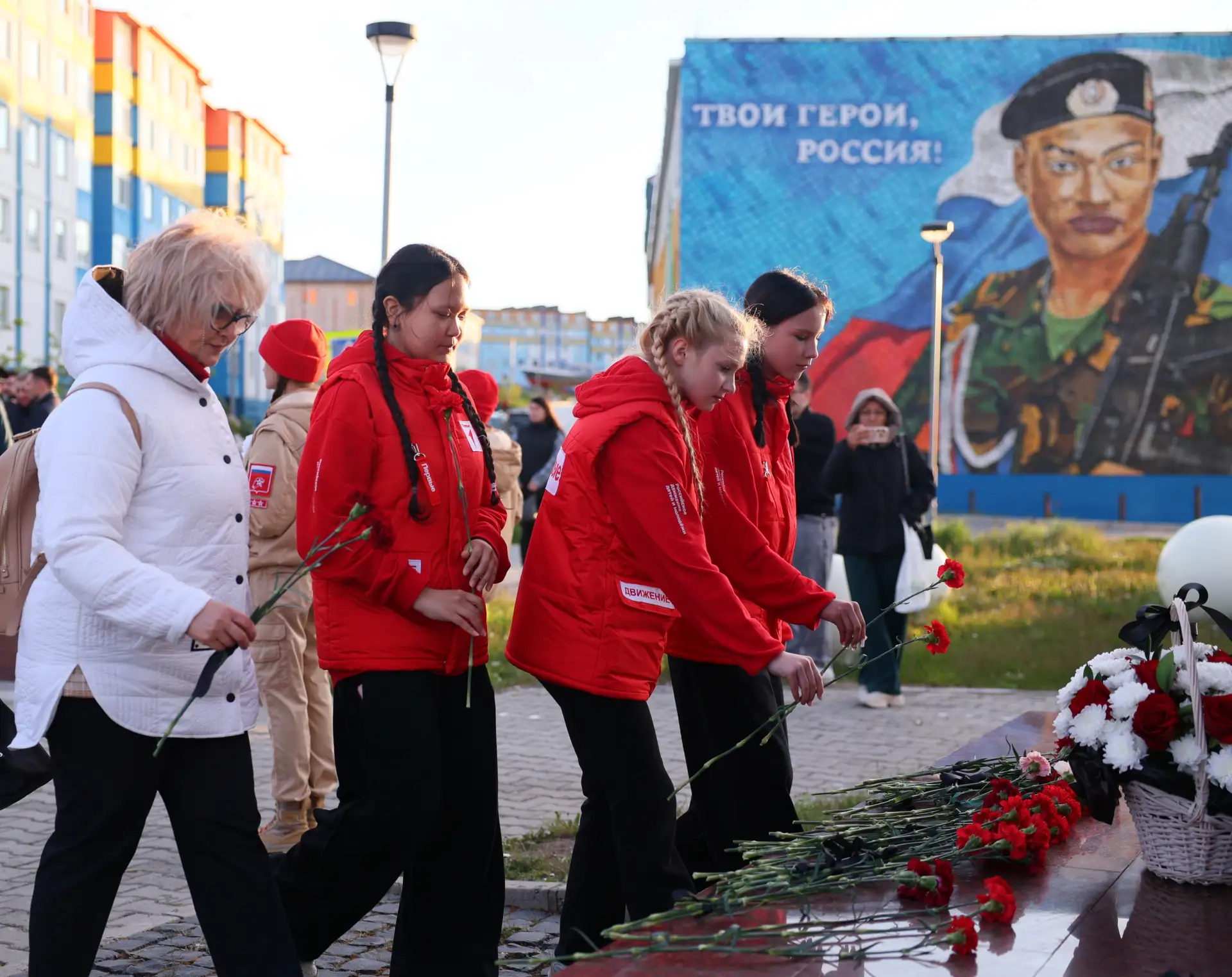 В Анадыре минутой молчания почтили память всех, кто не вернулся с полей сражений Велико...