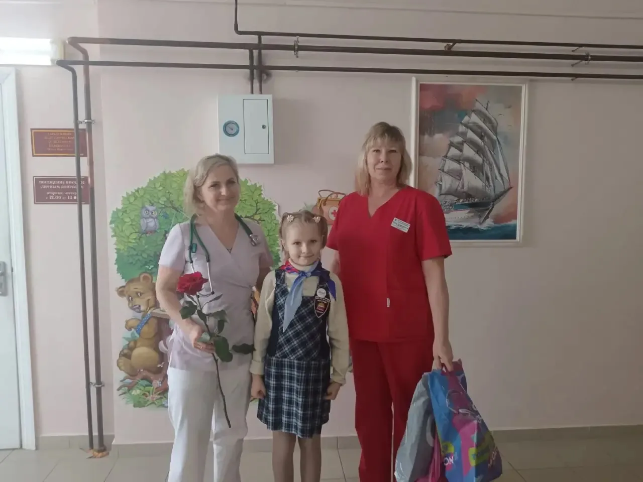 🎁 «Коробка храбрости» для маленьких пациентов 🧸  👫Ребята-орлята, родители и педагоги МБОУ СОШ №25 го