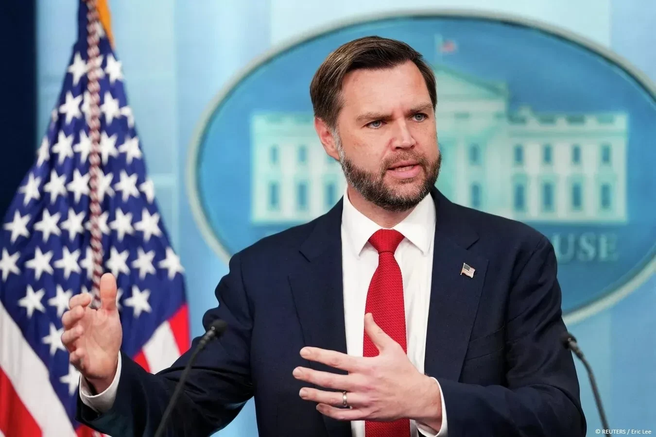 США и Иран достигли большого прогресса на прошедших переговорах, утверждает Вэнс.

Главное из его за