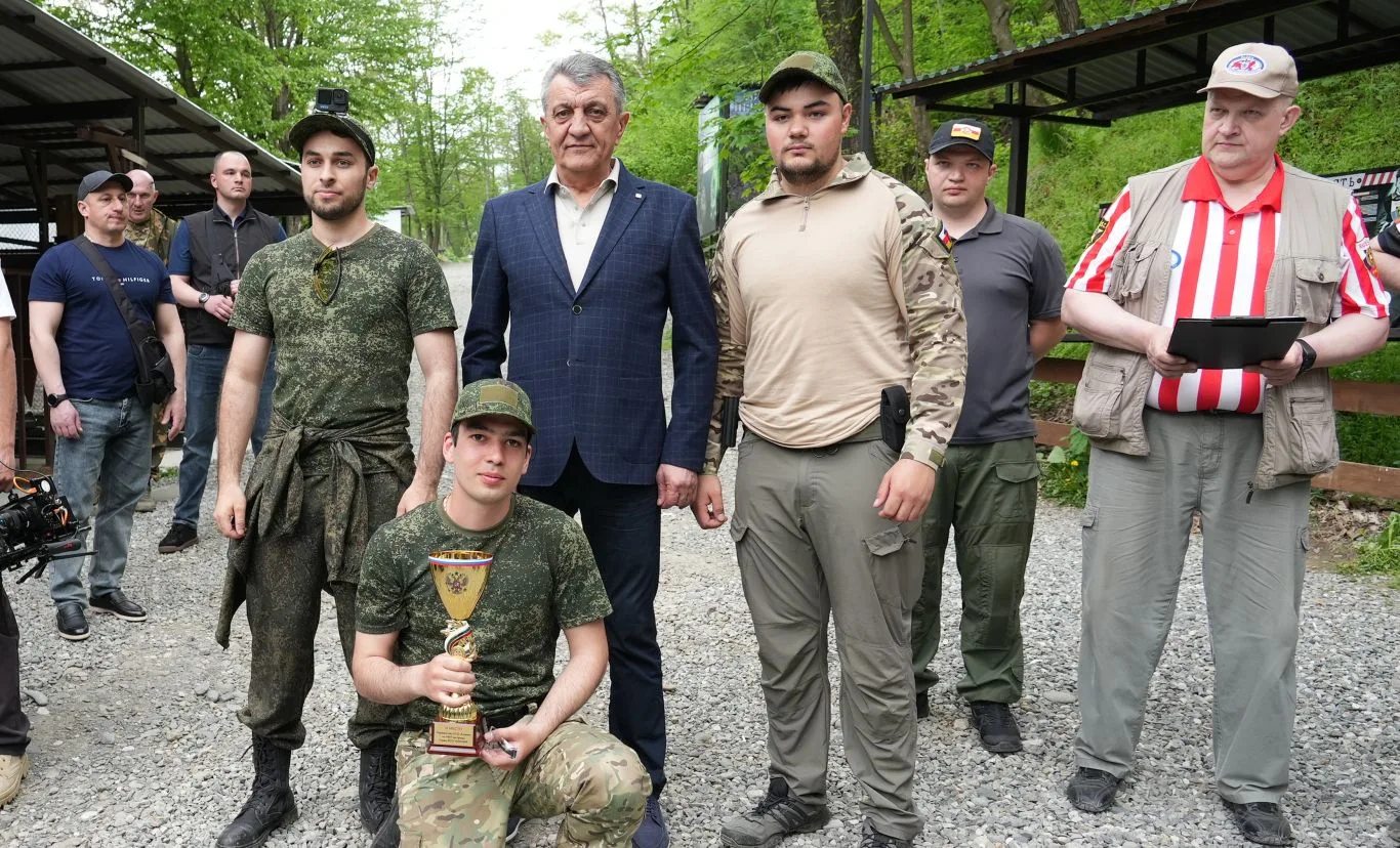 Сергей Меняйло наградил студентов СОГУ -  победителей и призеров первенства республики по практическ