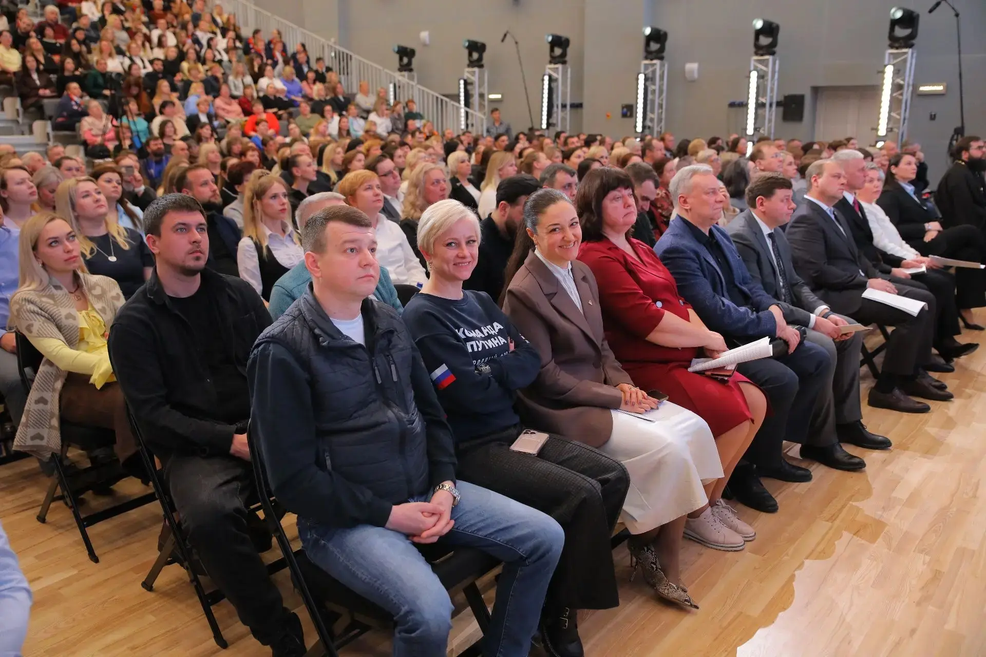 Прежде всего, от всего сердца — большое артековское спасибо всему коллективу!  За 2025-й год, за пре