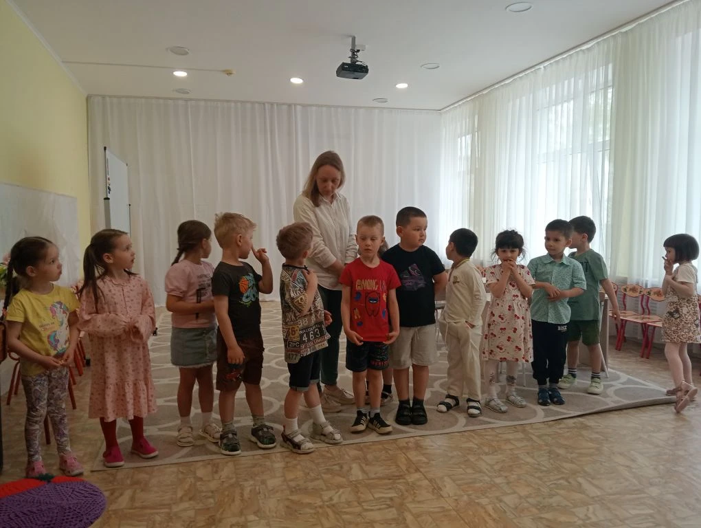 Открытое занятие в средней группе «Солнышко» ✨

Сегодня в нашем детском саду прошло открытое занятие