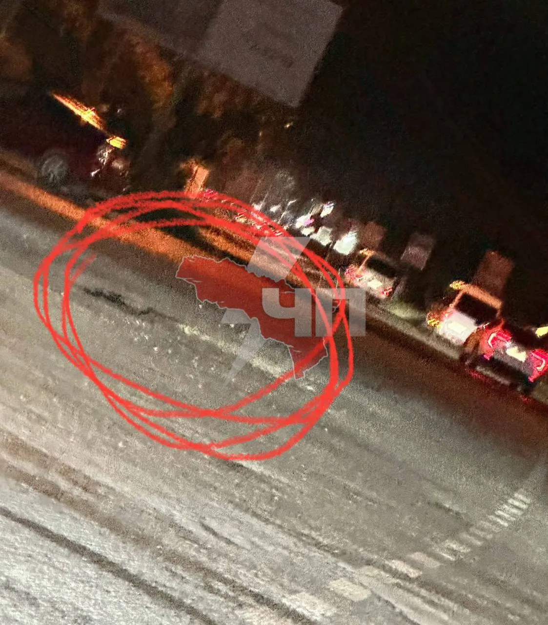 ⚡️ Огромная яма образовалась на дороге на Новом районе в районе банкетного зала «Абырла...