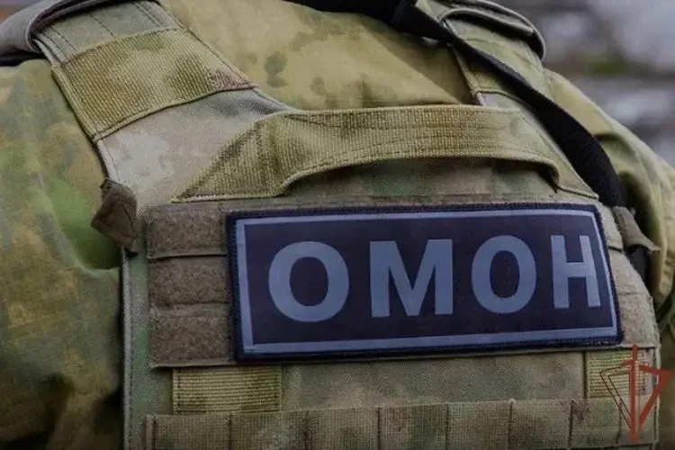 🛡️ В Дагестане в ходе комплексной оперативно-профилактической операции «Анаконда» сотрудники ОМОН «