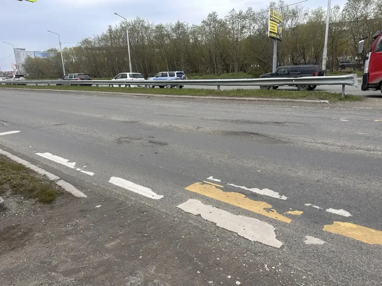 Дорогу на выезде из Петропавловска должны привести в порядок как можно скорее, чтобы обеспечить безо