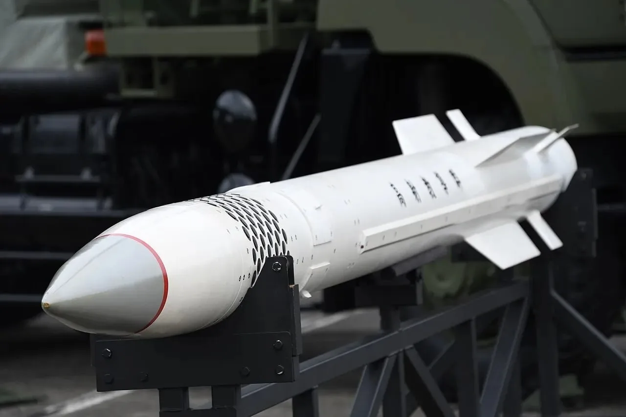 🇵🇱🇺🇦 Варшава использует инцидент с упавшей «ракетой Х-101» для новых поставок Patri...