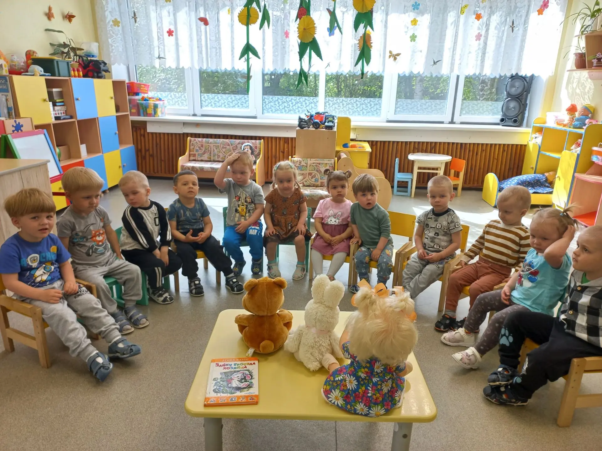 Понедельник — день тяжёлый? А может, всё-таки весёлый? 😊

Делимся с вами каруселью фотографий с про