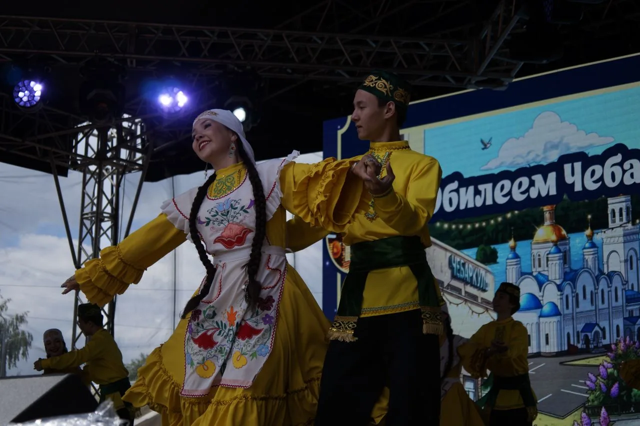 🎉 Чебаркуль с размахом отметил юбилей!

В этом году нашему любимому городу исполнилось 290 лет — и 