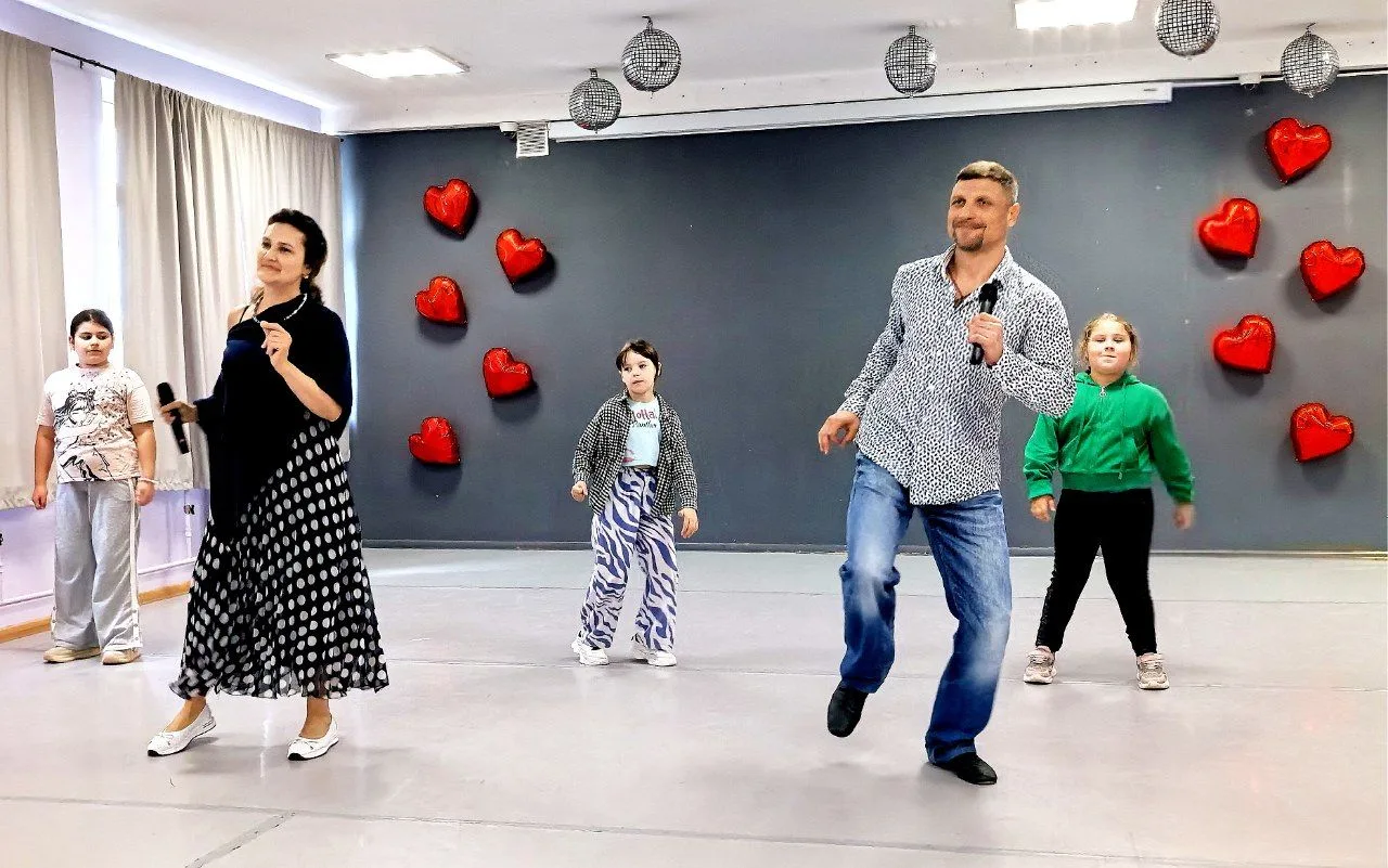 Дорогие друзья, любители музыки и те, кто давно мечтал петь!