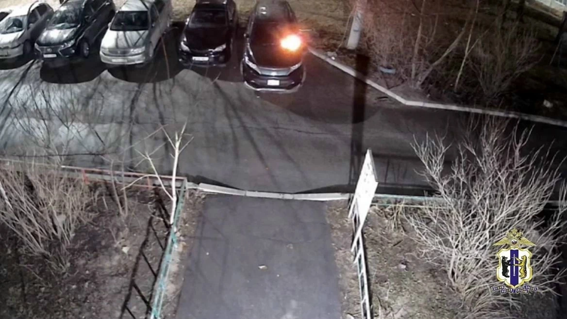 В Хабаровске мужчина поджёг машину бывшего работодателя после отказа в работе  Оперативники быстро в
