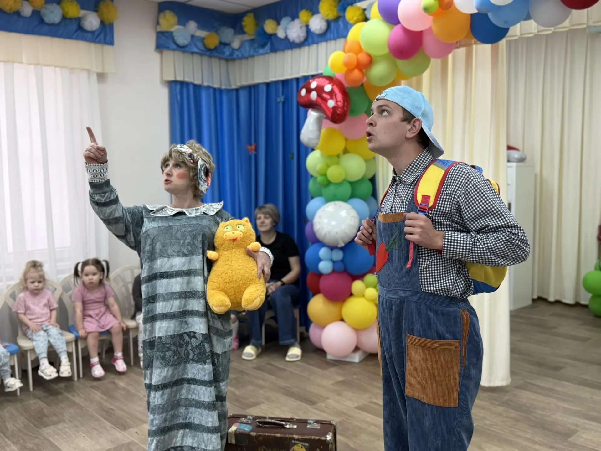 🎭 Чем полезен театр?

Это не просто сказка.
Это безопасная тренировка чувств, развитие речи и спосо