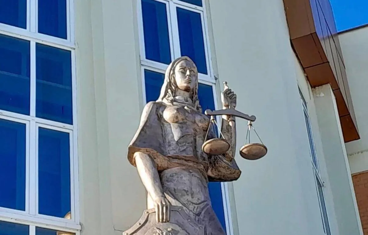 Суд Новозыбкова отправил в СИЗО девушку, обманувшую пенсионеров на 6,5 млн рублей  В Новозыбкове зак