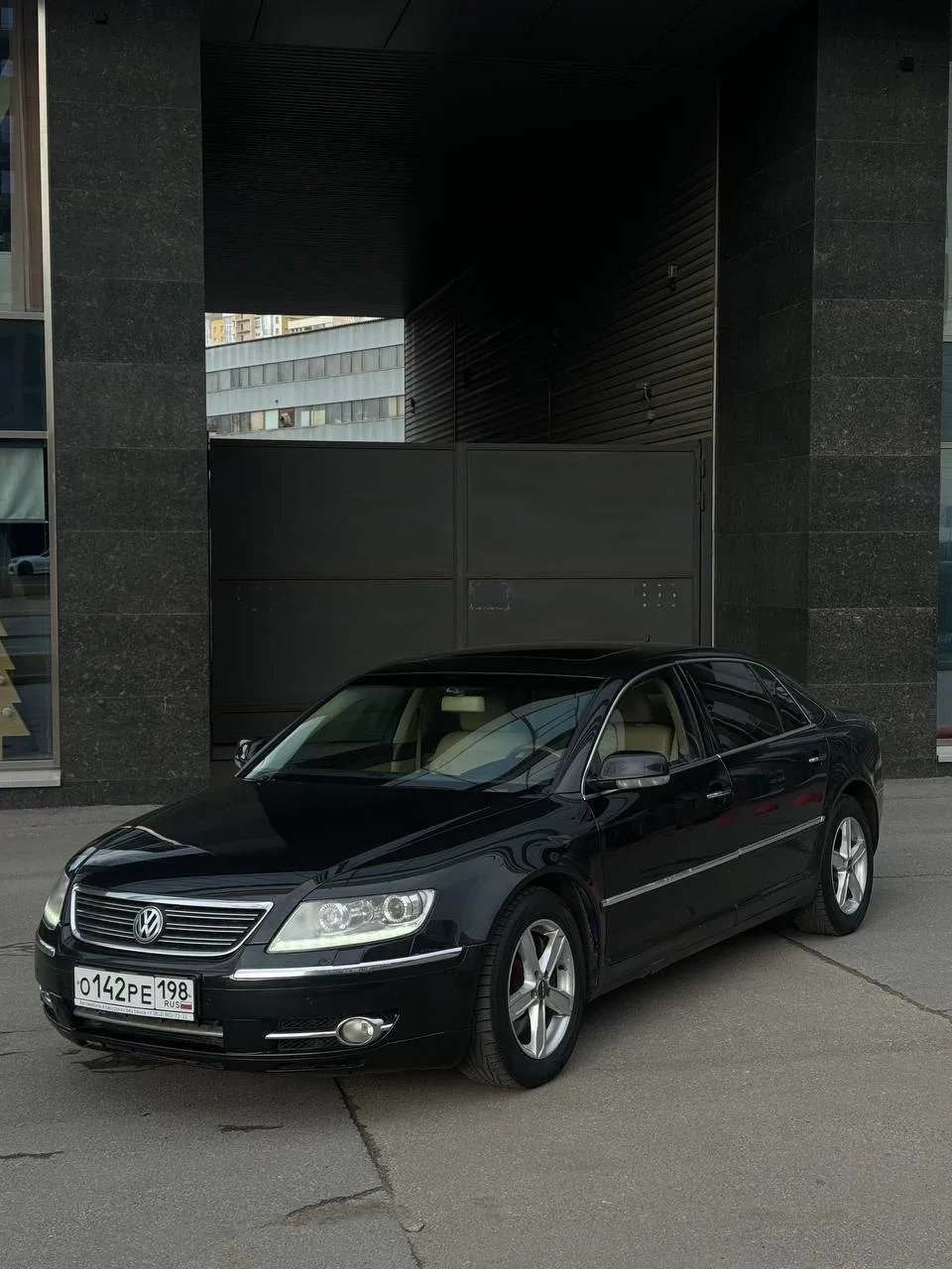 Новинка представительского класса от VAG  VOLKSWAGEN PHAETON  ▪️ Год выпуска — 2008 ▪️ 4.2 | 335 л.с