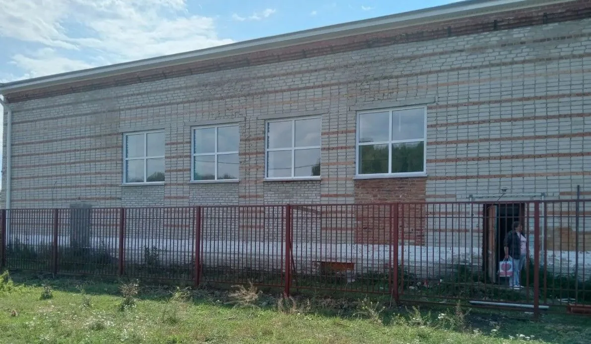 Заместитель Главы Кожевниковского района по социальной политике Александр Тузиков и и. ...