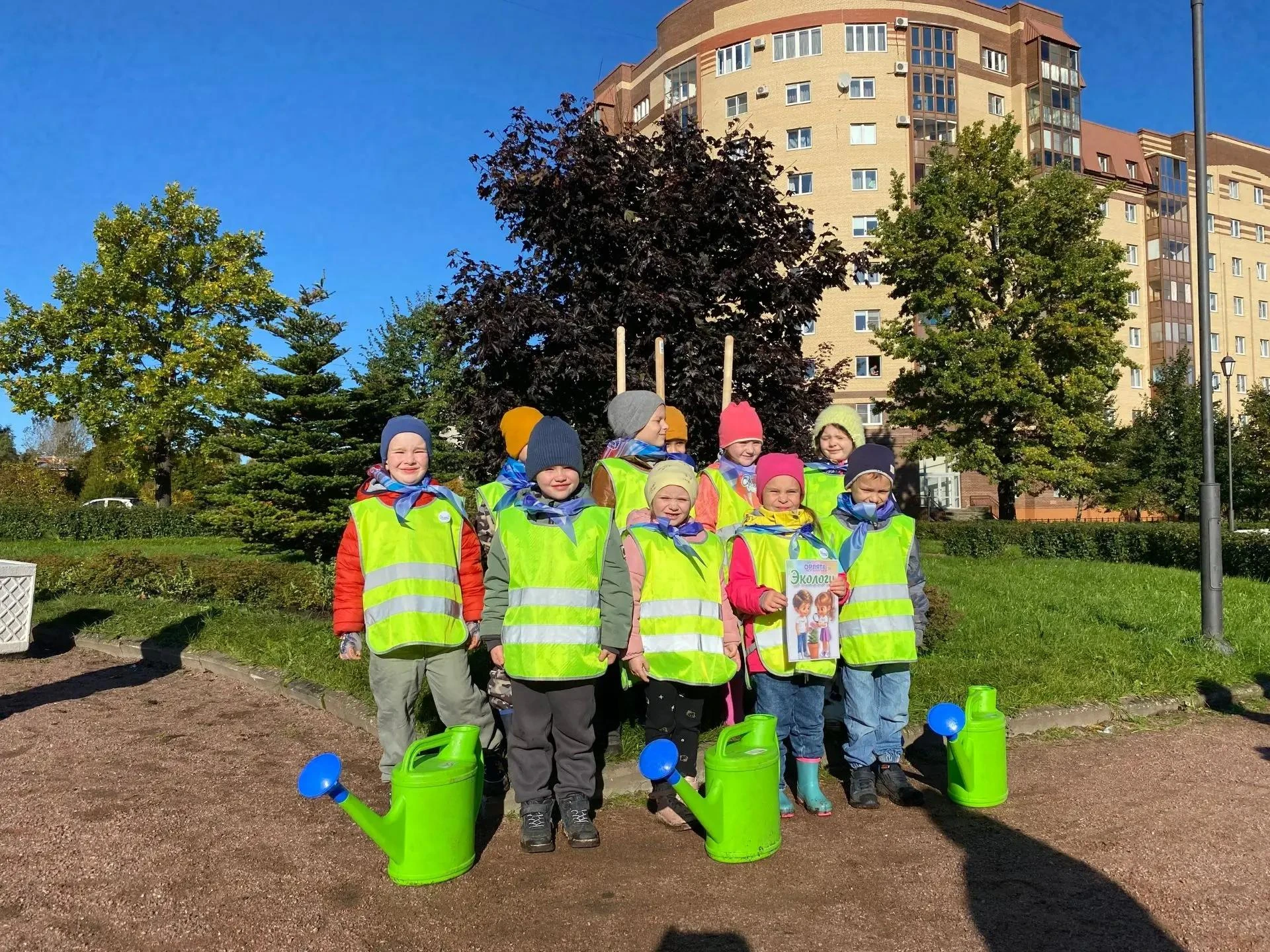 🌳 В Петербурге за две недели высадили 962 дерева и 5 485 кустов