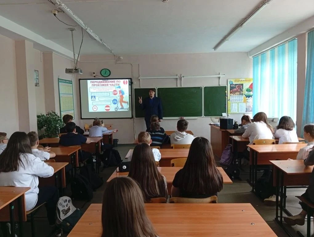 Тематическая викторина «Юный велосипедист»: знания — залог безопасности!  Вчера в нашей школе прошла
