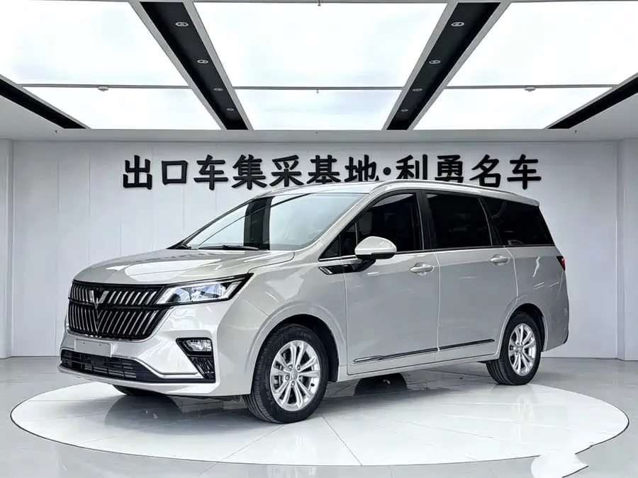 🇨🇳АВТОМОБИЛЬ В ПРОДАЖЕ В КИТАЕ

Wuling Jiachen
 2022
Двигатель: 1.5T CVT 147 л.с
Передний привод 
