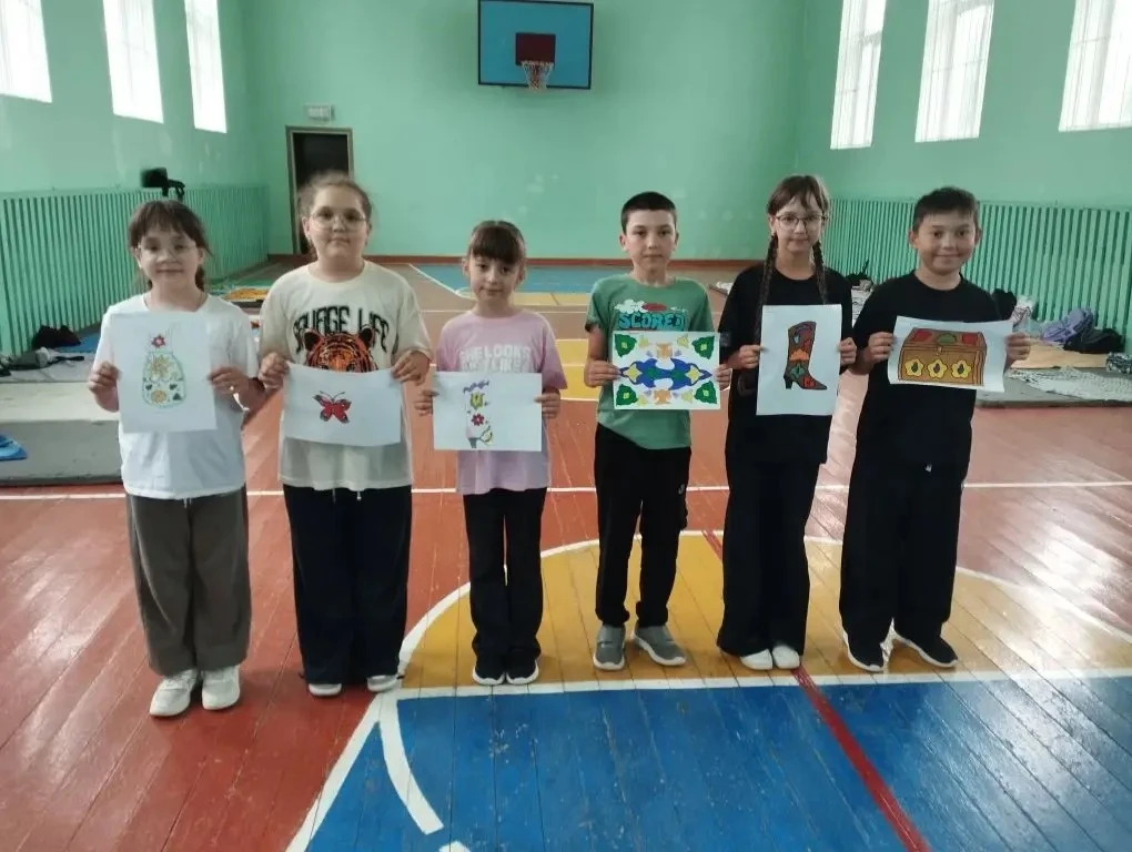 Бүген "Әкият" ял һәм сәламәтләндерү лагеренда "Халыклар дуслыгы" көне узды. Укучыларыбы...