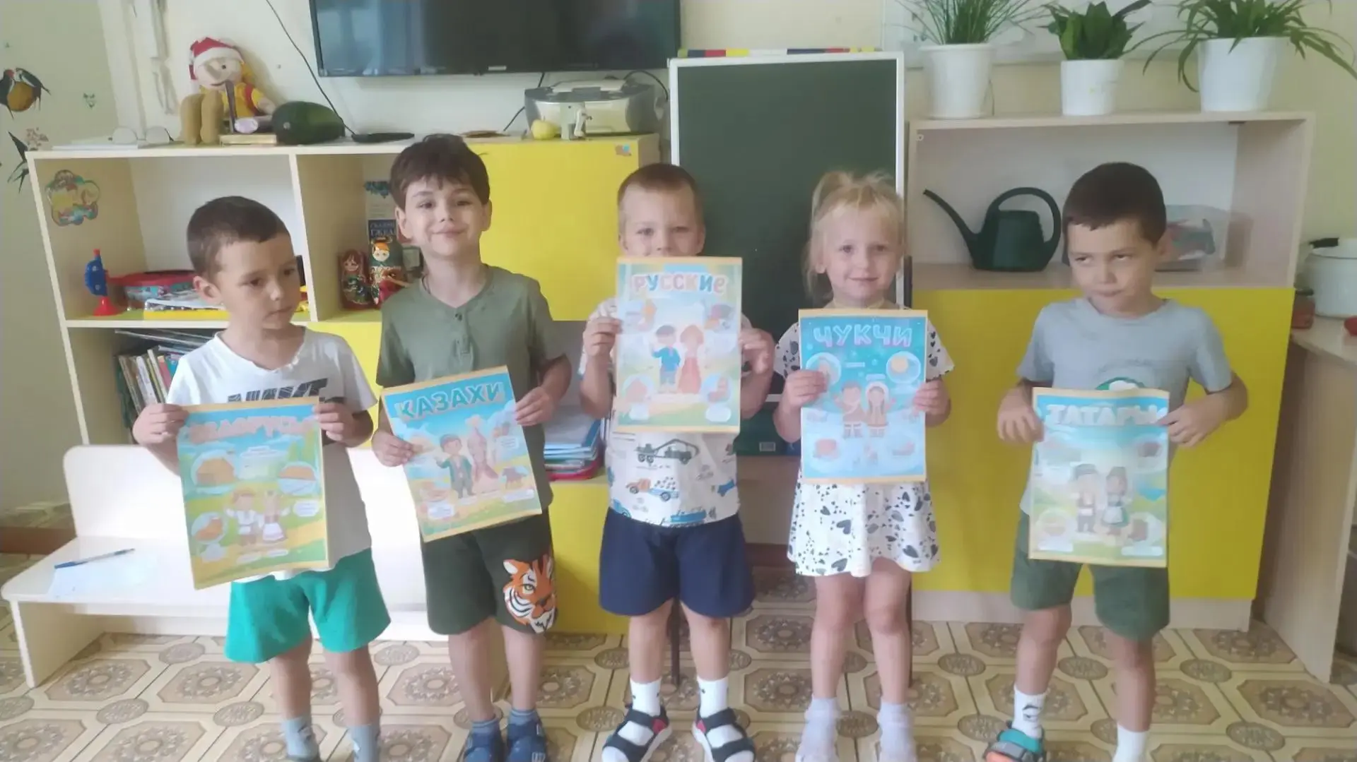 В группе «Колокольчики» прошло увлекательное развлечение "Языки народов России". 🏵