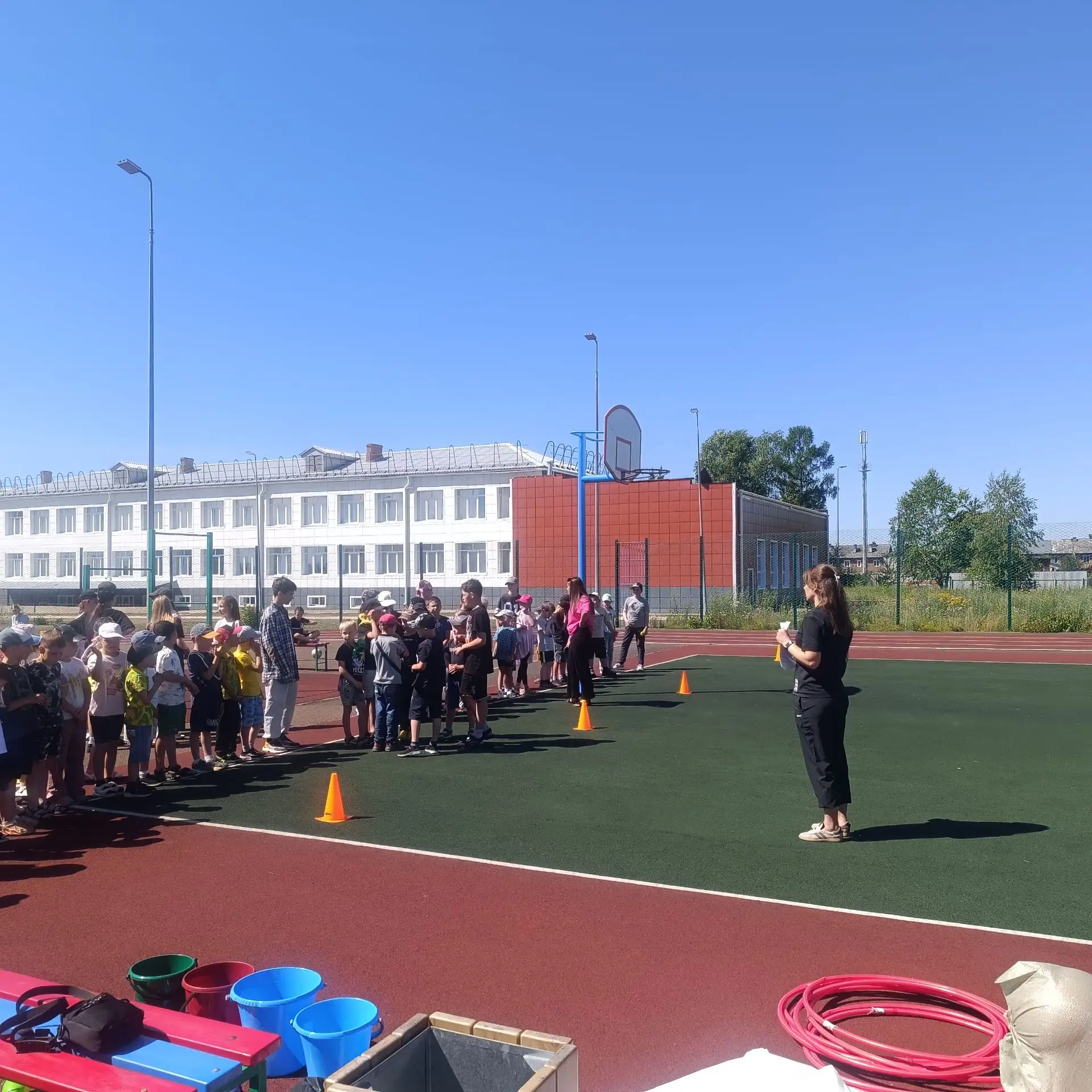 🎉 Второй день лагерной смены «Орлятское лето‑2026»! 🎉

☀️Сегодня ребята снова окунулись в атмосфер