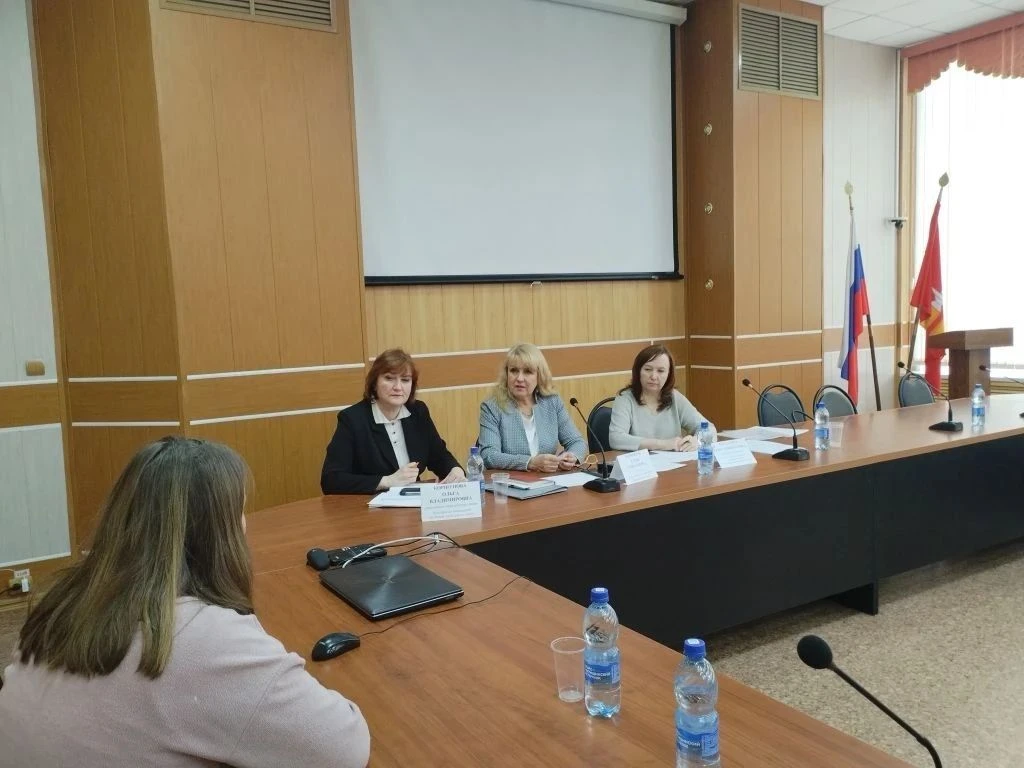 ♦️Министр соцзащиты Владимирской области Елена Беряцкене провела выездной прием жителей в Александро