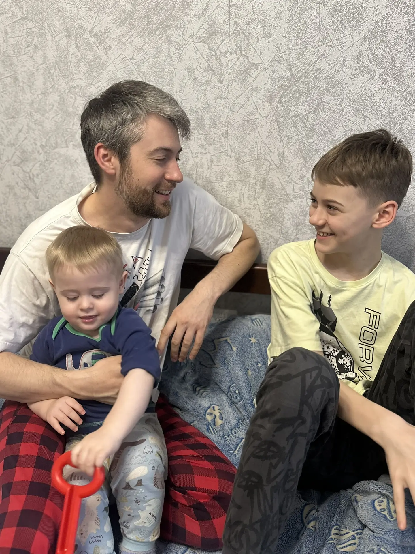 ОБРАТИТЬ ВНИМАНИЕ И ПОСЛУШАТЬ🤝  Родители не замечают как своими действиями отталкивают детей от себя