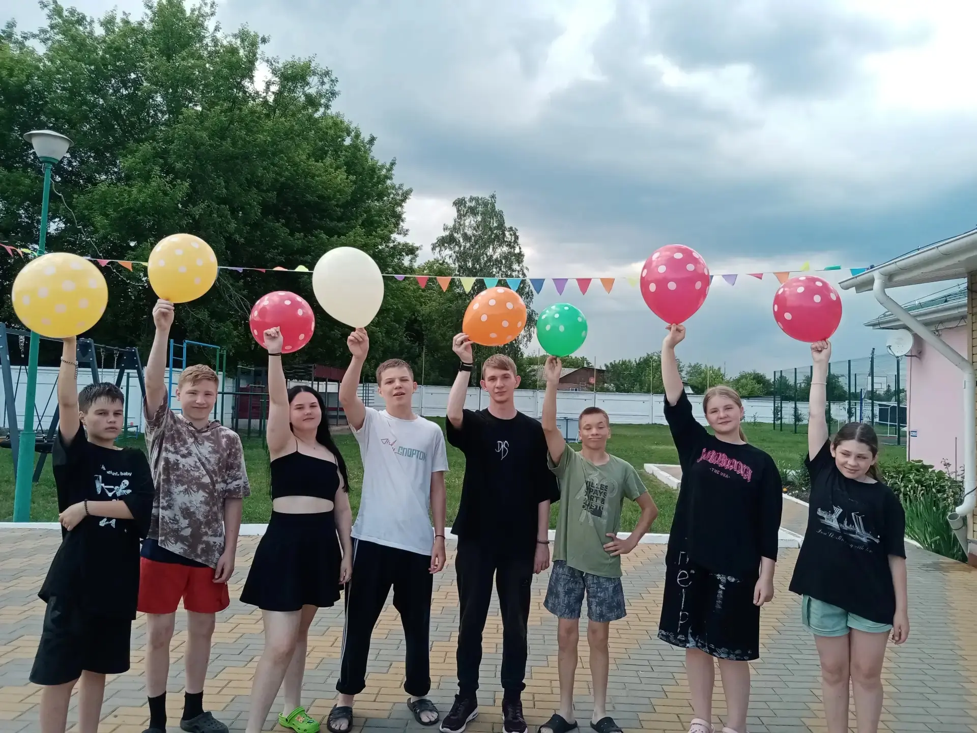 В рамках работы летнего лагеря «Страна чудес» в ОКУ «Солнцевский центр соцпомощи «Успех» прошёл «Ден