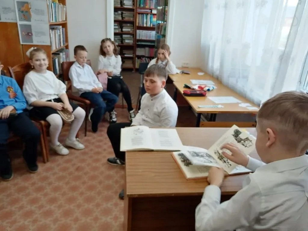 В библиотеках Усть-Илимского округа состоялась Международная акция «Читаем детям о Великой Отечестве
