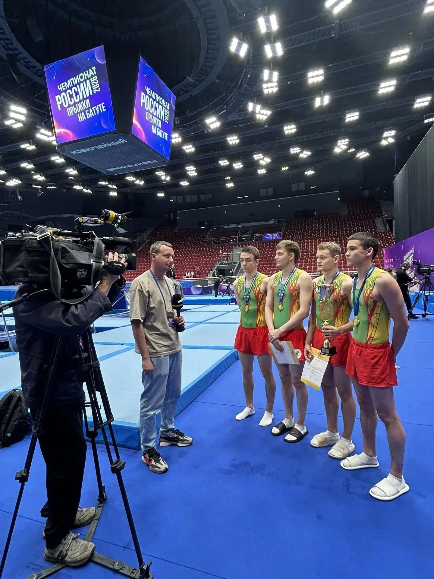 🏆 СПОРТСМЕНЫ СШОР №3 — ПРИЗЁРЫ КОМАНДНОГО ЧЕМПИОНАТА РОССИИ ПО ПРЫЖКАМ НА БАТУТЕ!

С 30 мая по 4 ию