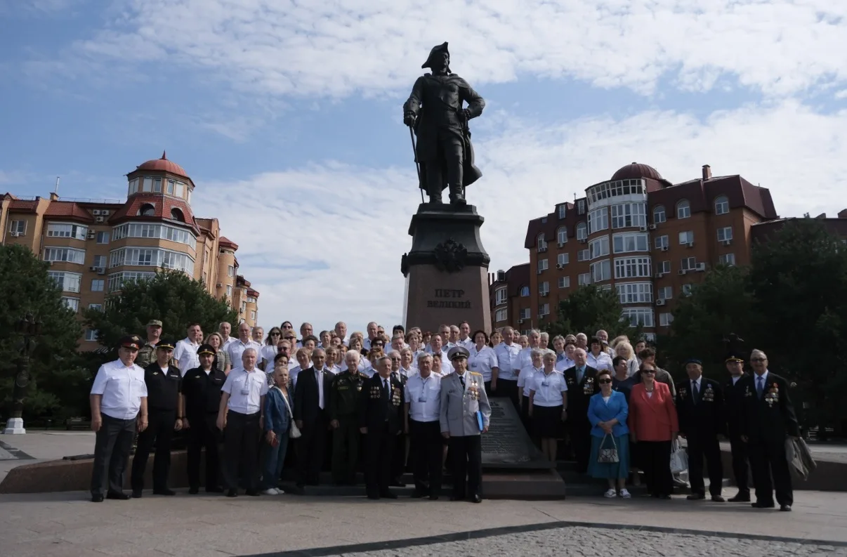 «В единстве — наша сила»: ветераны органов внутренних дел Астраханской области встретил...