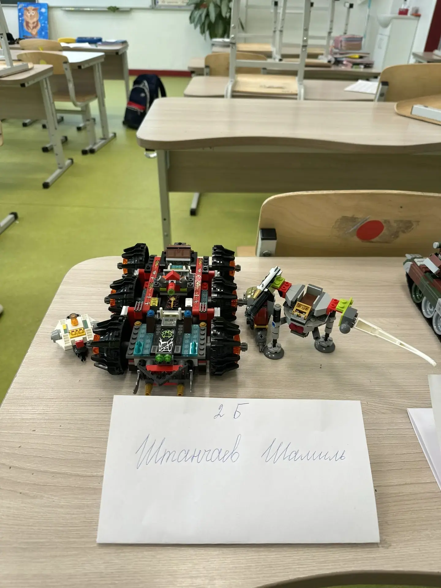 🤖 Юные инженеры в деле: Школьный этап соревнований по Лего-роботам!  Кто сказал, что Лего — это прос