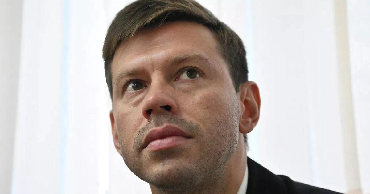 Роскомнадзор требует привлечь Федора Смолова к административной ответственности из-за с...
