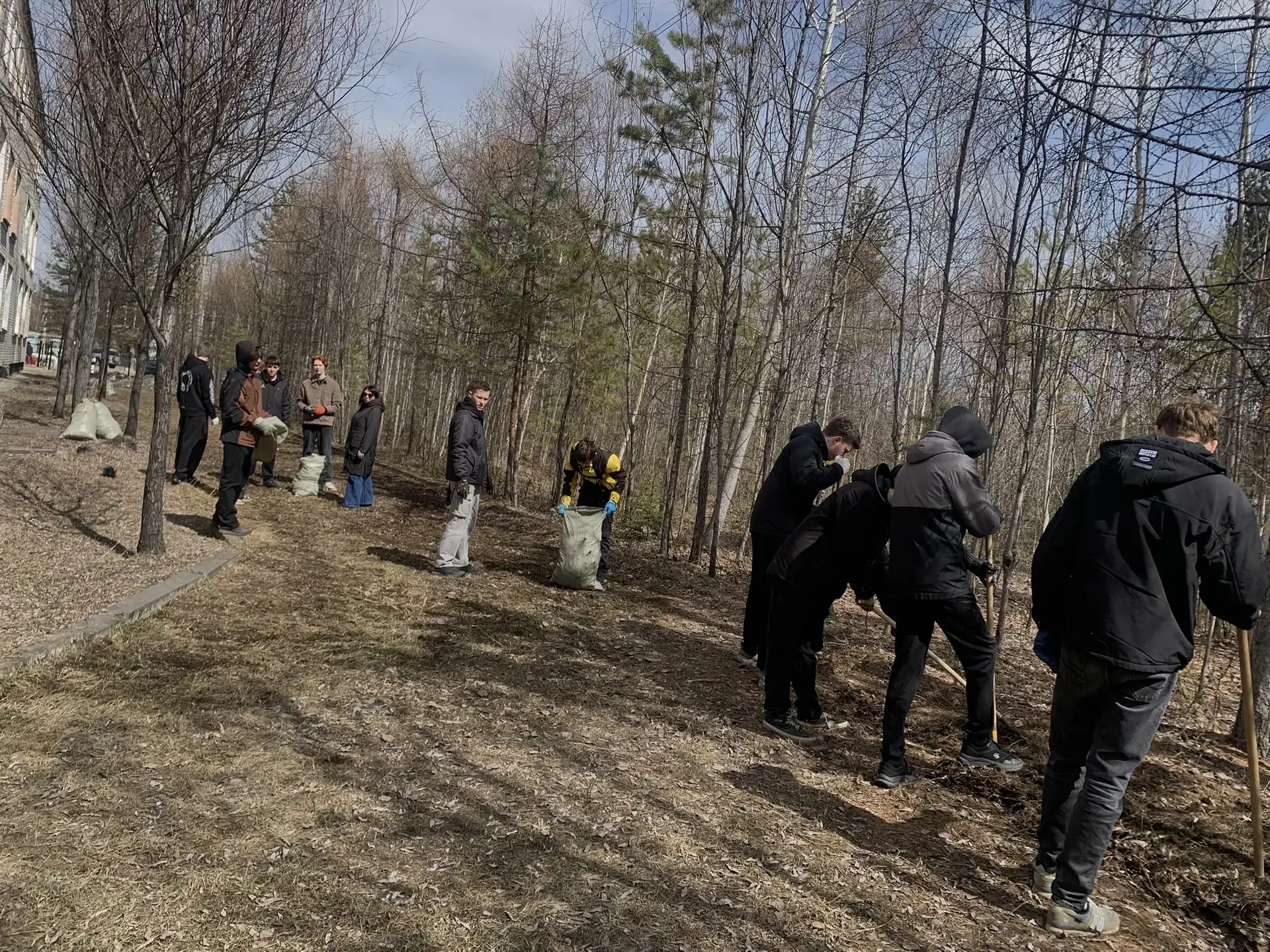 С 4 по 7 мая 2026 года в городе прошёл общегородской субботник, в котором Байкало-Амурский институт 