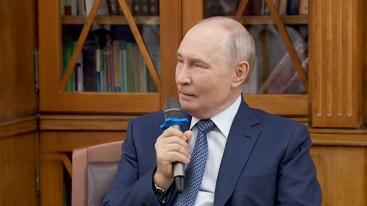 Путин объяснил причины СВО на примере повадок косаток и белых медведей
