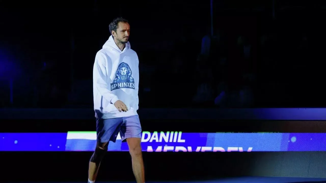 Даниил Медведев опустился с пятого на шестое место в рейтинге ATP. Пятым стал канадец Ф...