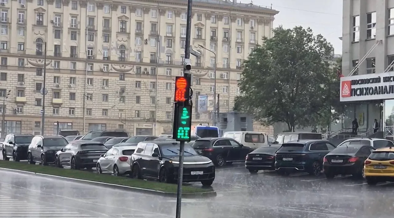 🚦 На улице Кульнева начали устанавливать «умные» светофоры

На улице Кульнева в районе Дорогомилово