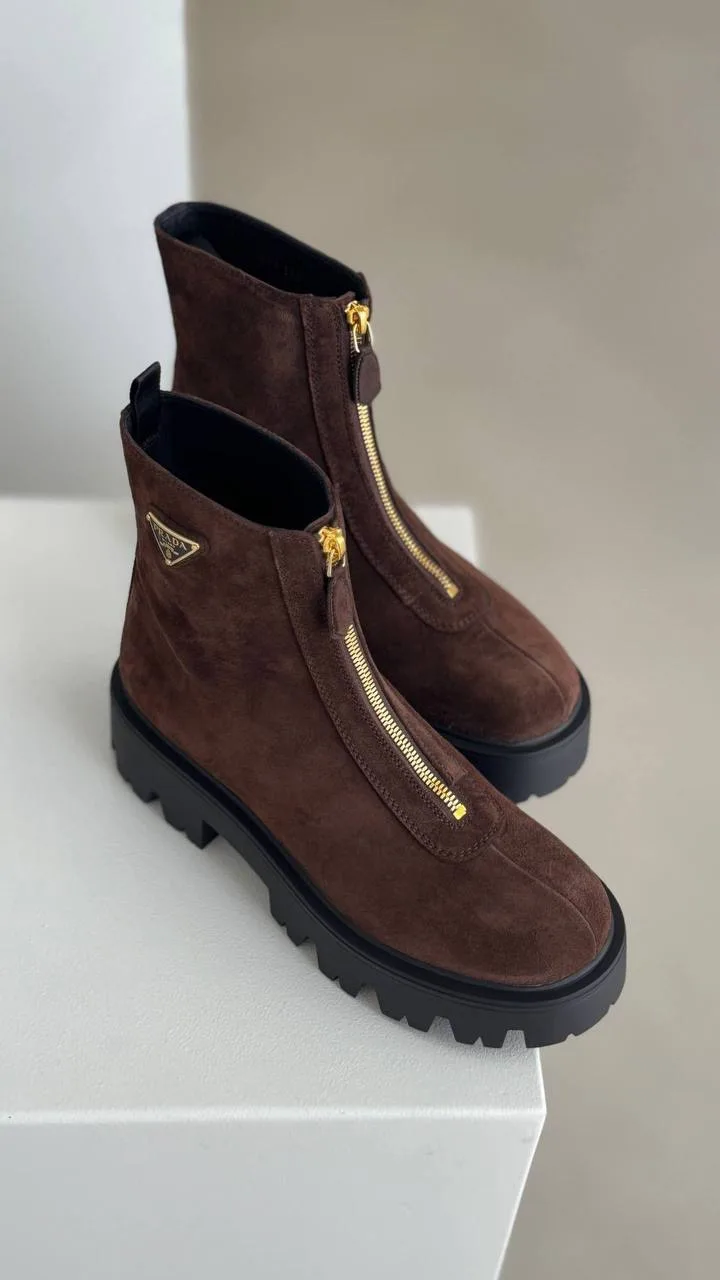 PRADA