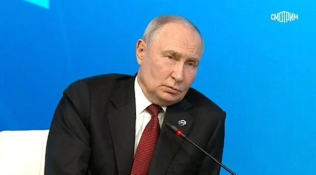 Мы скоро все будем ездить на китайских машинах — Путин