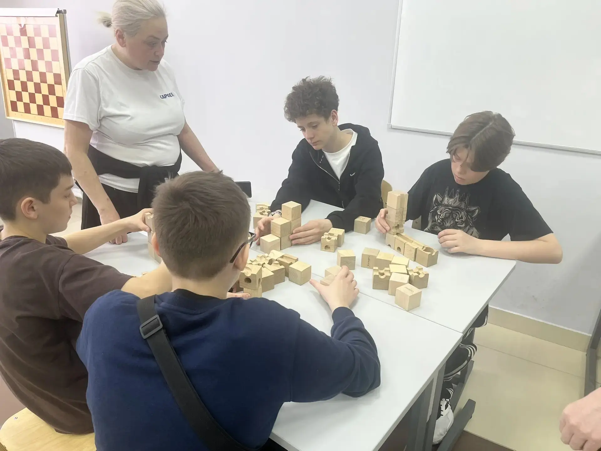 Старт дан! В лицее, на базе IT-куба, принимаем проектную команду из Новосибирска 🚀