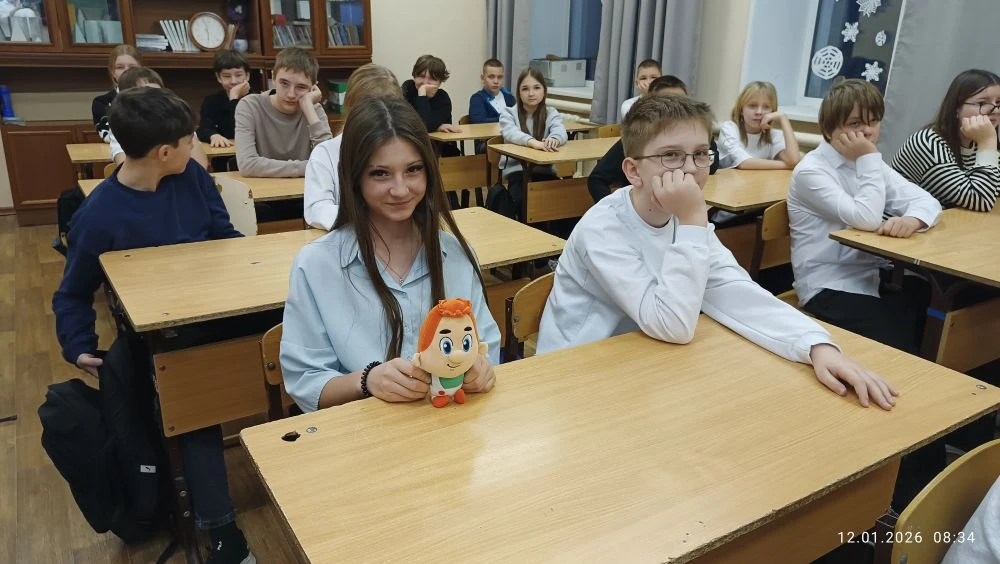 Традиция понедельника  🤍🖤  Единая форма одежды-  это формирование чувства общности и создание  атмос