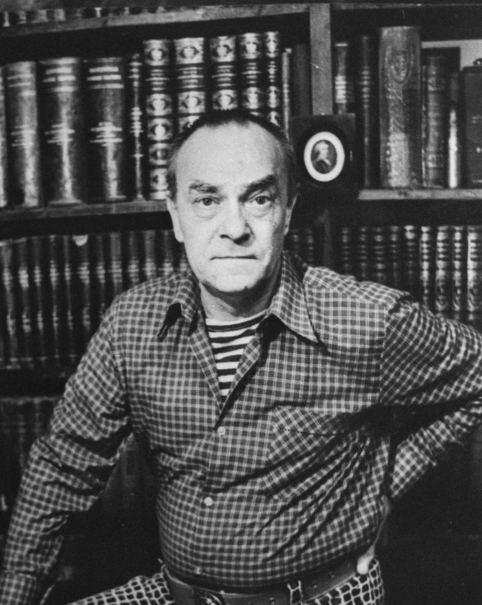 Наша новая рубрика.
📚 Советуем прочитать.

📖 Валентин Саввич Пикуль (1928-1990) – признанный масте