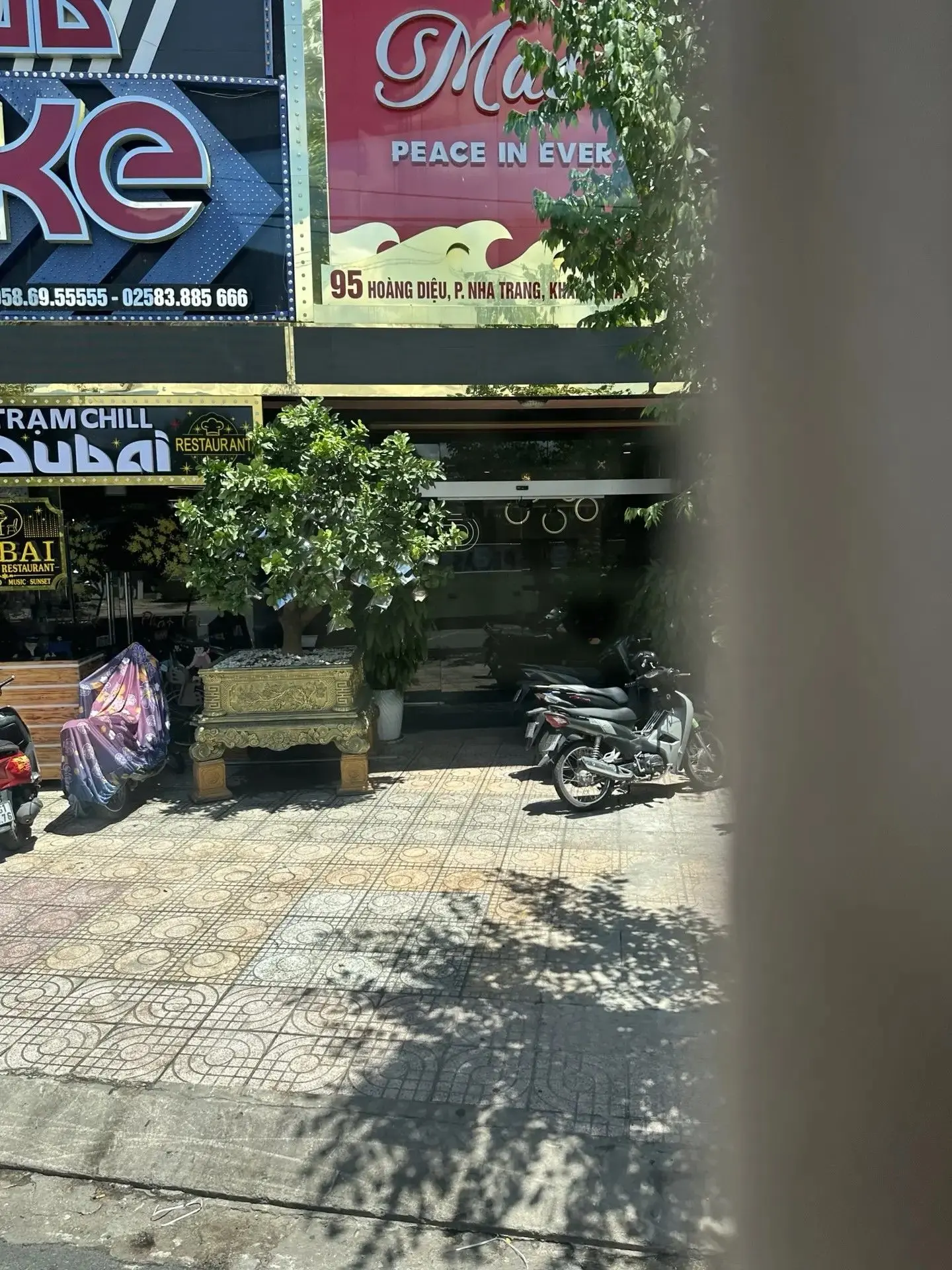Приехав в отель, я честно скажу, была разочарована. Ну да, избалованные разными "всёвкл...