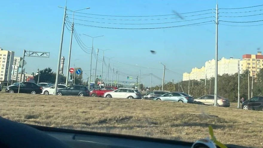 ⚡️ Расширение улицы Острогожской: поможет ли это избавить Шилово от заторов?