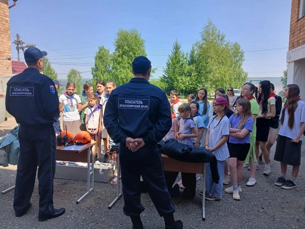 🔥 У нас в лагере — настоящие герои! Сегодня к нам приехал Богучанский поисково‑спасате...