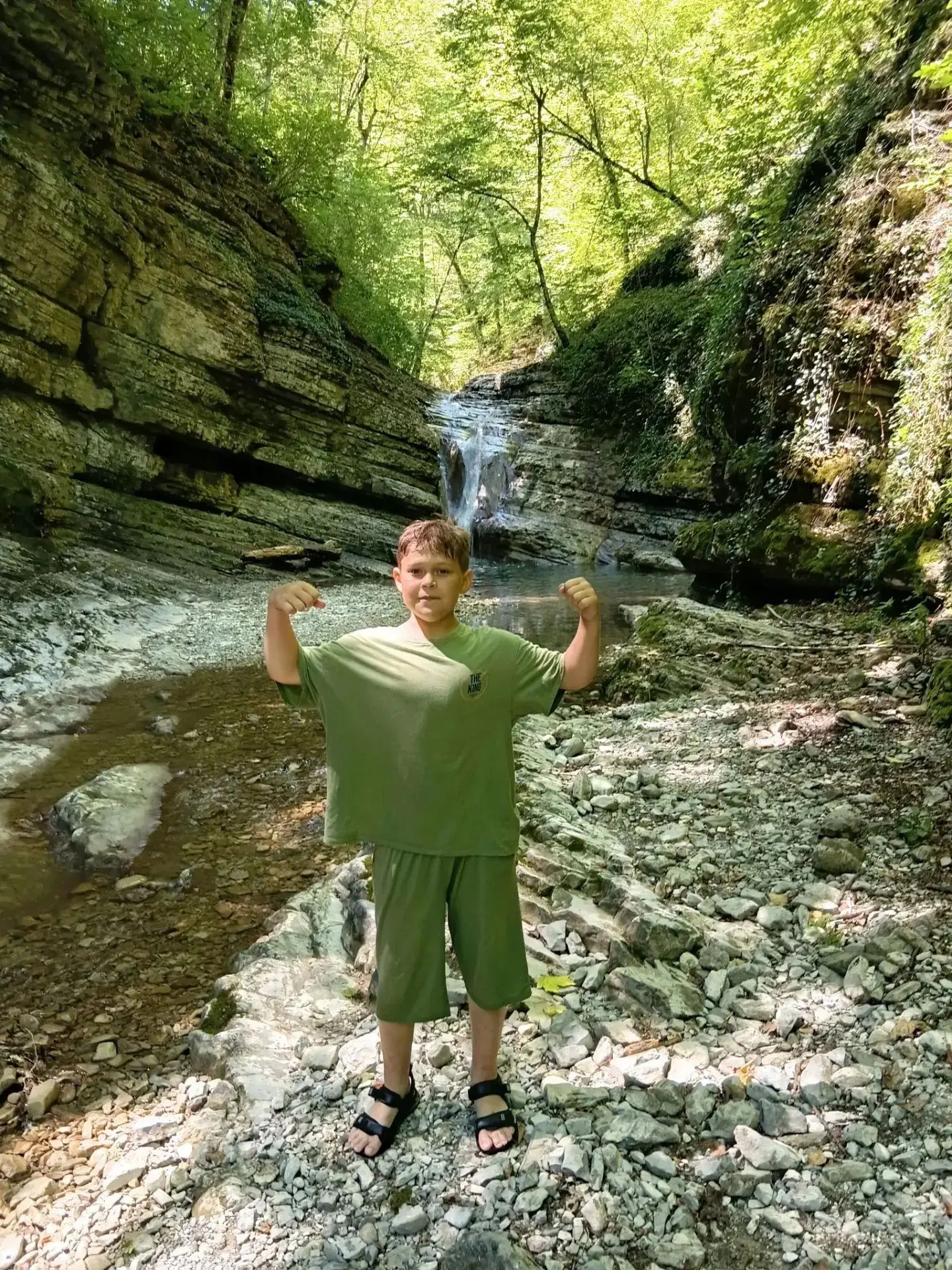 🏕️ АРТЕМОВ ЕГОР: НАСТОЯЩЕЕ ПРИКЛЮЧЕНИЕ В ПОХОДЕ! 🏕️

Артемов Егор отправился в увлекательный поход
